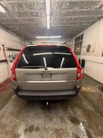 2005 Volvo XC90 2.5T