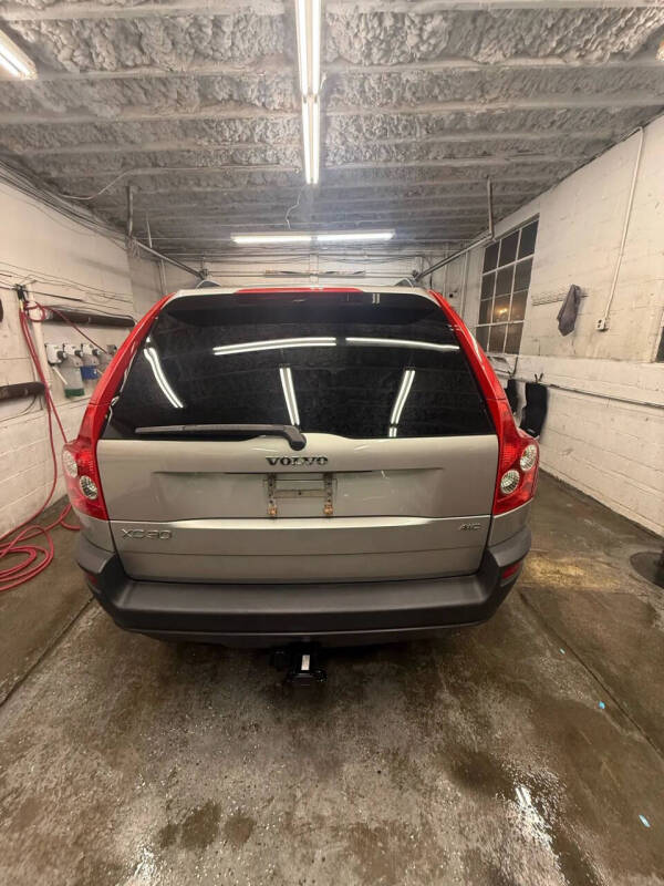 2005 Volvo XC90 2.5T