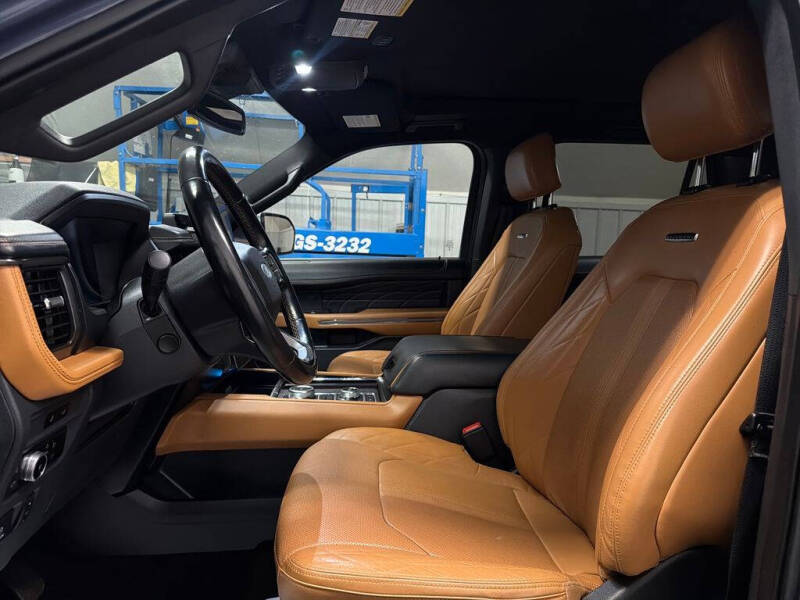 2023 Ford Expedition MAX Platinum