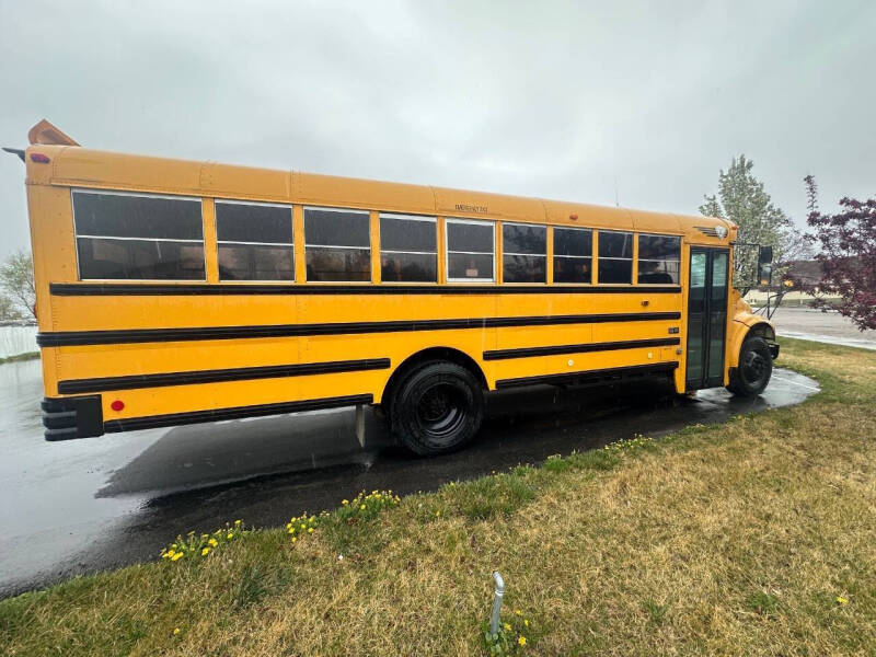 2004 IC Bus CE Series