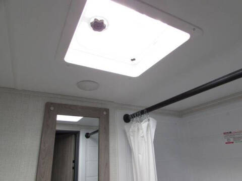 2025 KEYSTONE P 284QB