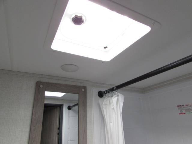 2025 KEYSTONE P 284QB