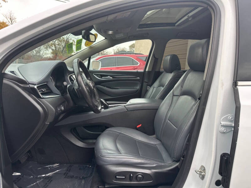 2020 Buick Enclave Essence