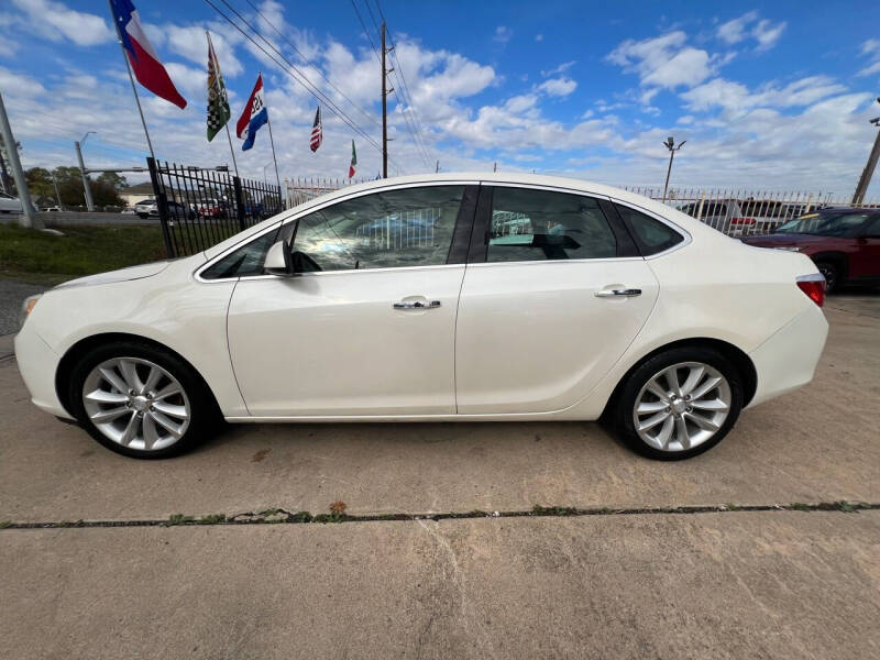 2012 Buick Verano Leather Group