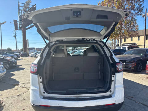 2017 Chevrolet Traverse LT