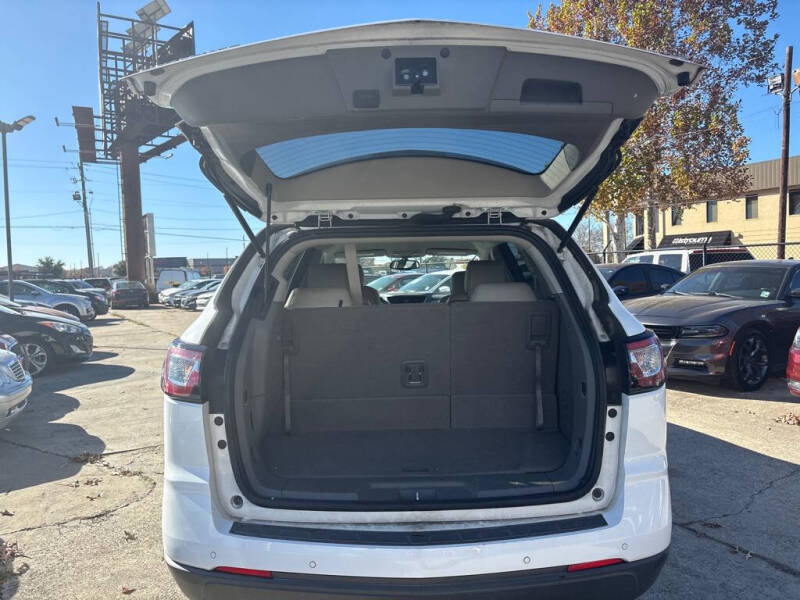 2017 Chevrolet Traverse LT