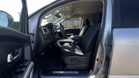 2018 Nissan Titan SV