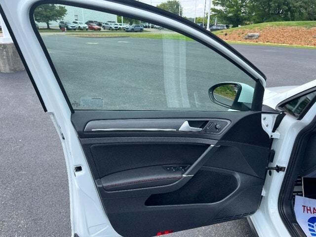 2019 Volkswagen Golf GTI 24