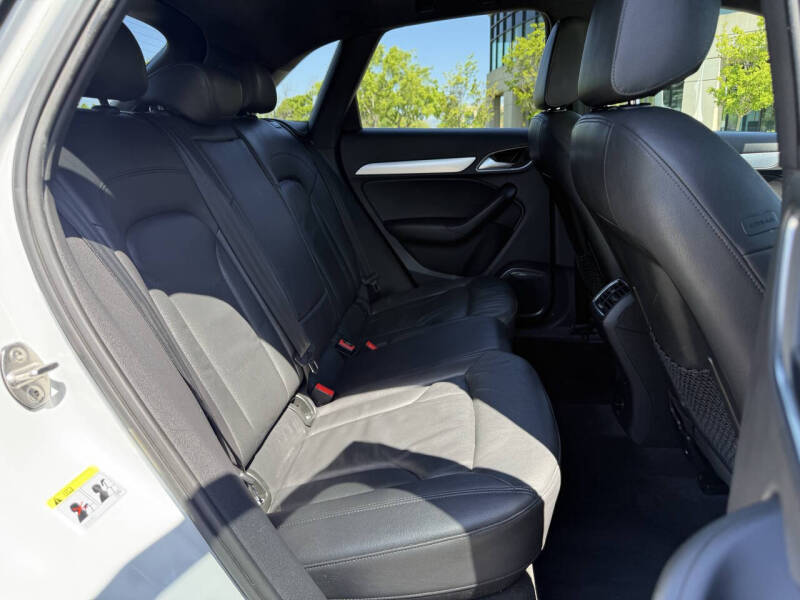 2015 Audi Q3 2.0T quattro Prestige