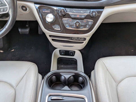 2021 Chrysler Pacifica Touring L