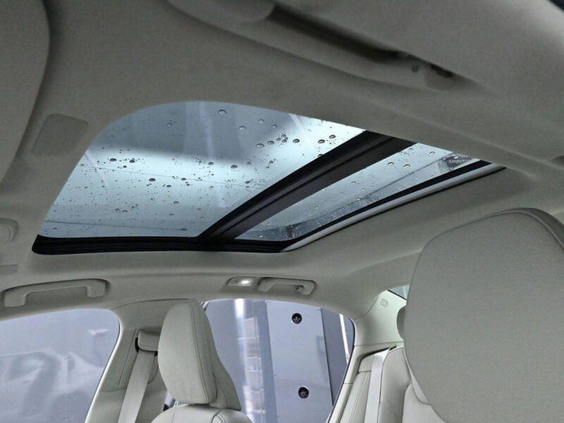 2025 Volvo S60 B5 Plus