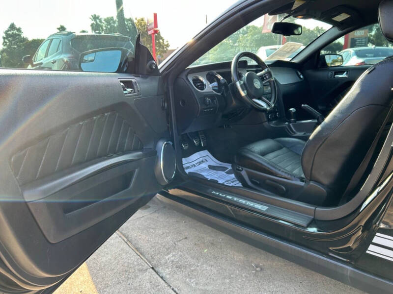 2012 Ford Mustang V6