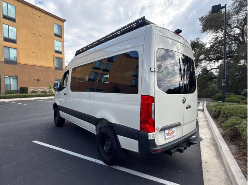 2022 Mercedes-Benz Sprinter 2500