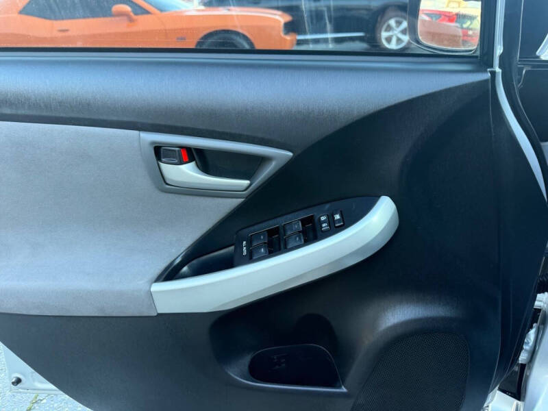 2014 Toyota Prius Three