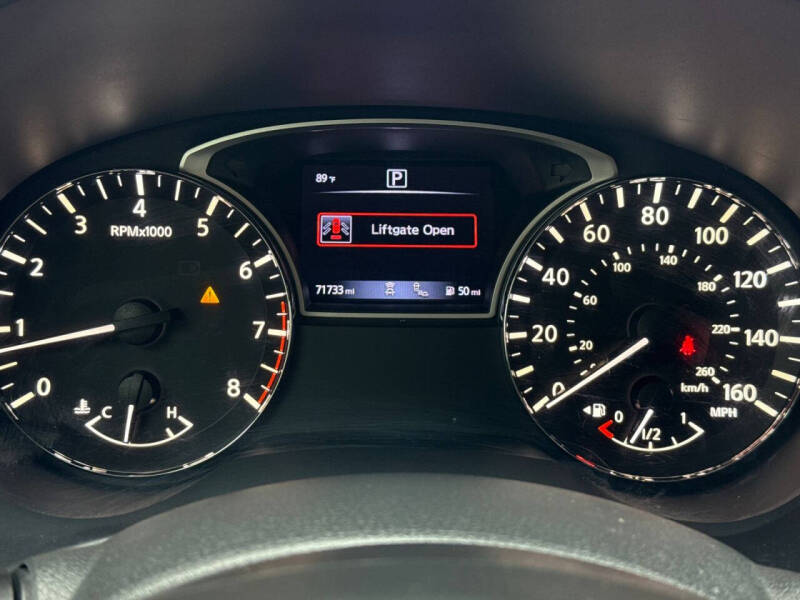 2020 Nissan Pathfinder SV