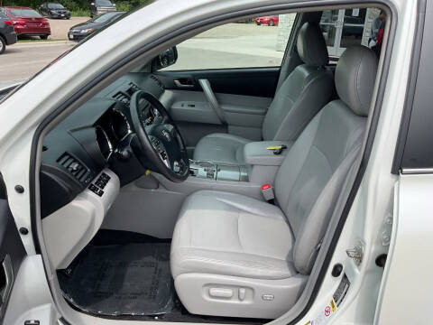 2012 Toyota Highlander SE