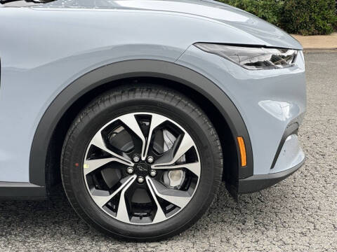 2025 Ford Mustang Mach-E Select