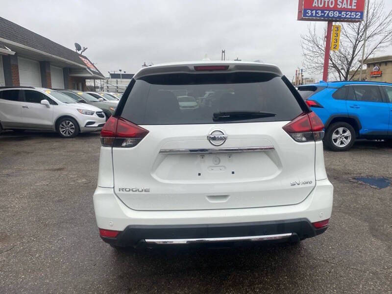 2020 Nissan Rogue SV