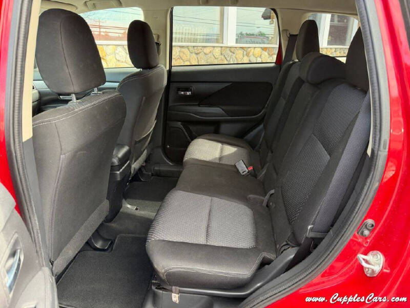 2017 Mitsubishi Outlander ES