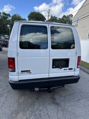 2014 Ford E-Series E-150