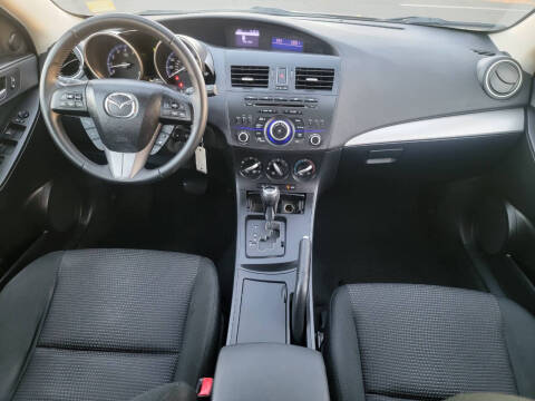 2012 Mazda MAZDA3 i Touring