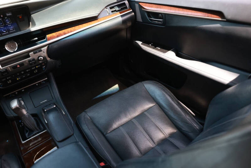2016 Lexus ES 350