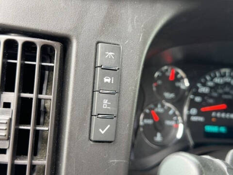 2023 Chevrolet Express 2500