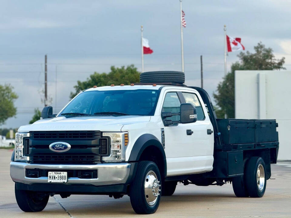 2019 Ford F-450 Super Duty Chassis Cab XL's photo