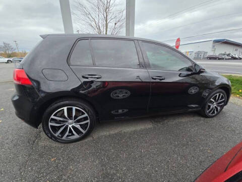 2016 Volkswagen Golf TSI SE