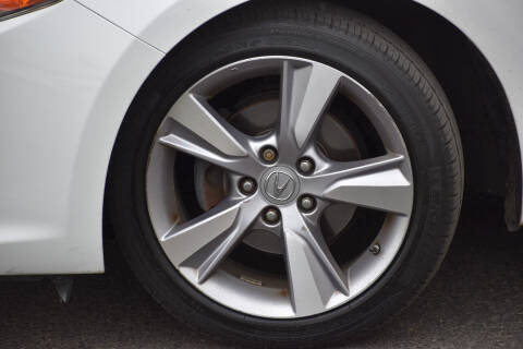 2013 Acura ILX 2.0L w/Tech