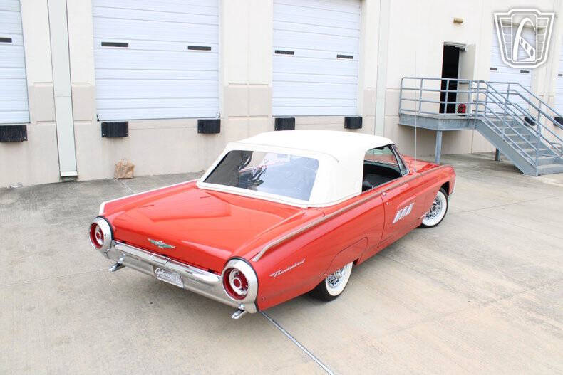 1963 Ford Thunderbird
