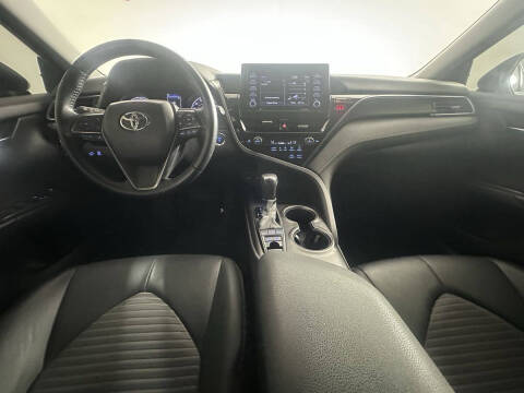 2022 Toyota Camry Hybrid