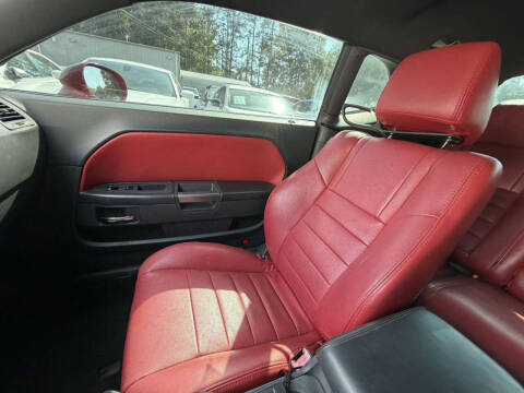 2012 Dodge Challenger R/T Plus