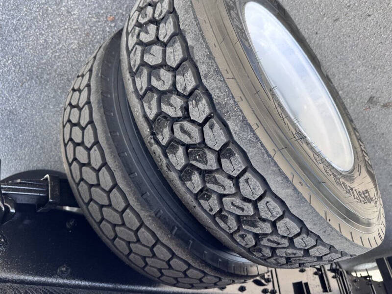 2018 Freightliner M2 106