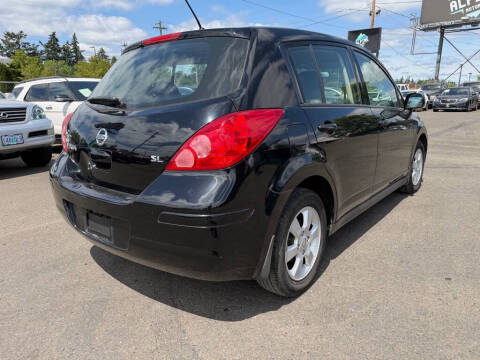 2009 Nissan Versa 1.8 S