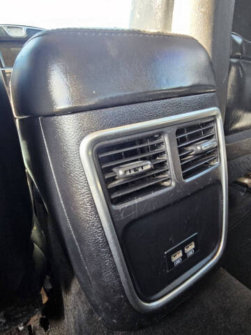 2016 Chrysler 300 Limited