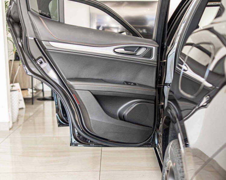 2025 Alfa Romeo Stelvio