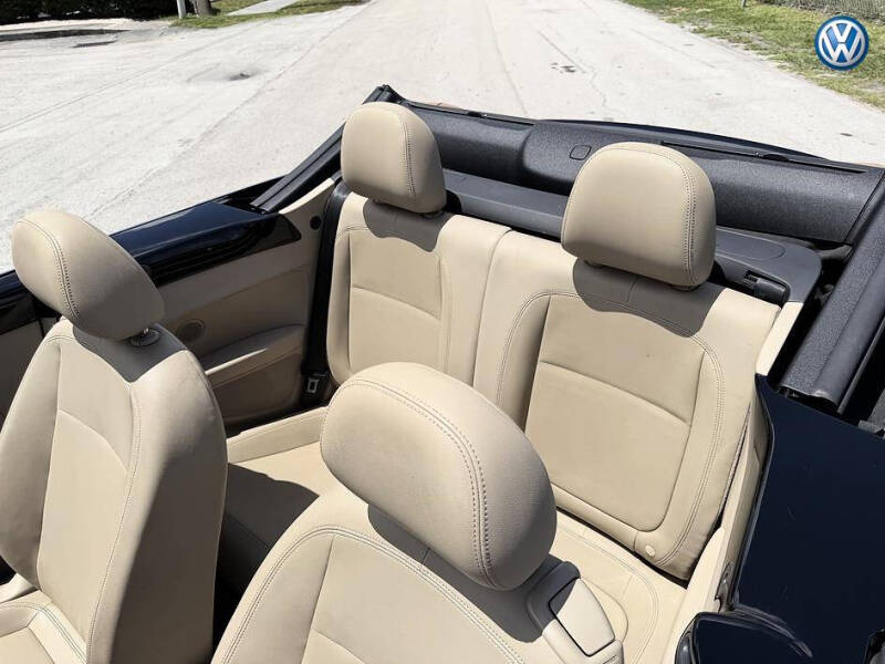 2013 Volkswagen Beetle Convertible
