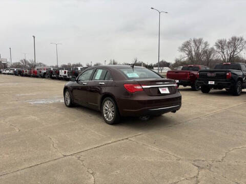 2013 Chrysler 200 Limited