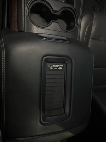 2017 GMC Yukon XL SLT