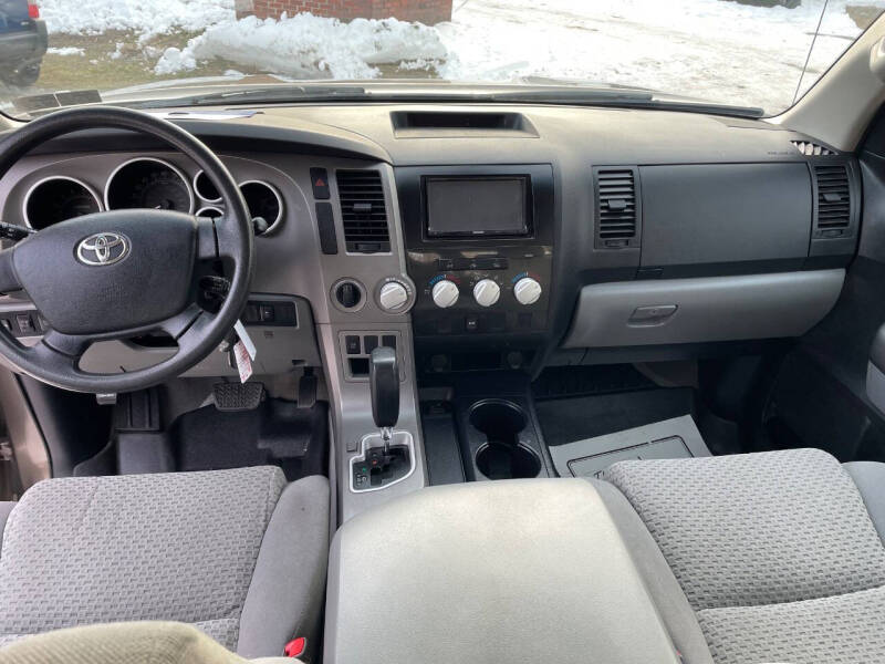 2011 Toyota Tundra Grade