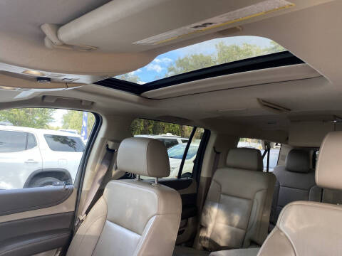 2017 Chevrolet Suburban LT