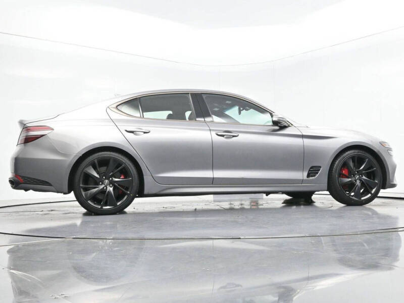 2023 Genesis G70