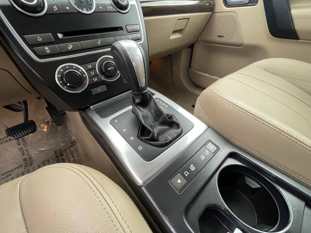 2013 LAND ROVER LR2 SUV / Crossover - $9,700