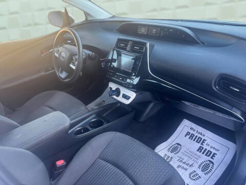 2016 Toyota Prius Two