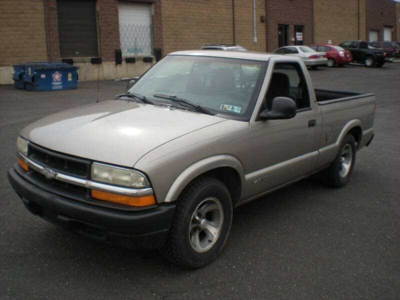 2001 Chevrolet S-10 for sale at 611 CAR CONNECTION in Hatboro PA
