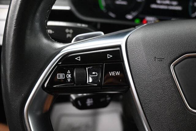 2022 Audi e-tron quattro Premium Plus