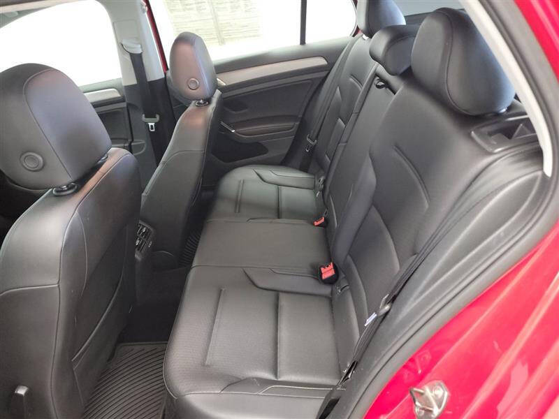 2017 Volkswagen Golf TSI S