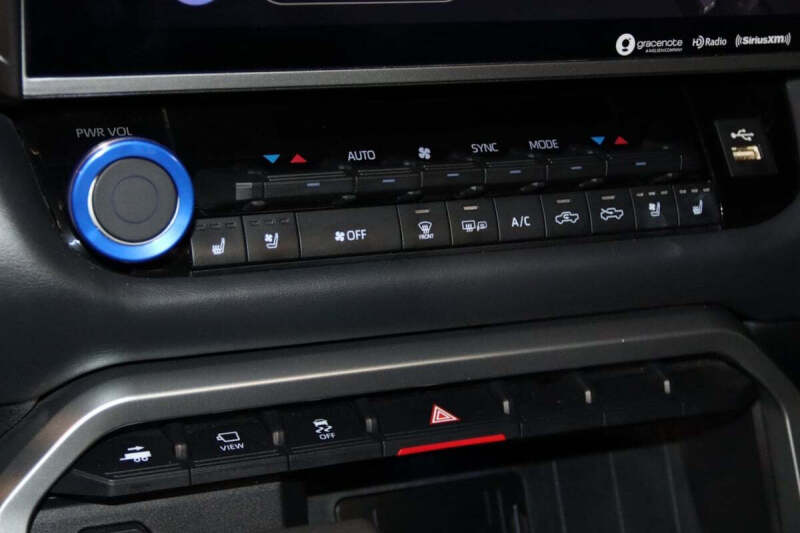 2022 Toyota Tundra Platinum