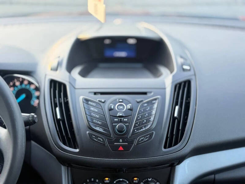 2015 Ford Escape S